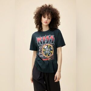 Daydreamer Kiss Rock and Roll Over Weekend Tee
